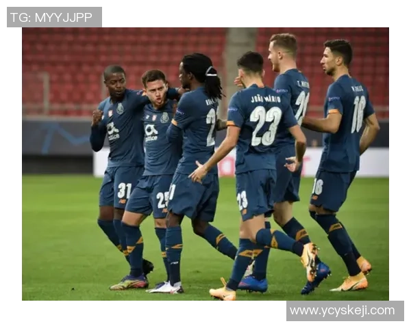 足总杯精彩对决多特蒙德狂胜波尔图引发全场热烈反响