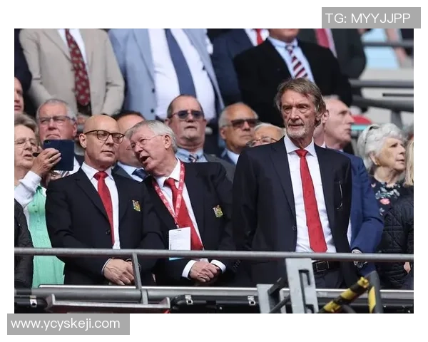 欧冠焦点战国米与那不勒斯互交白卷神扑瞬间成比赛亮点与转会传闻交织